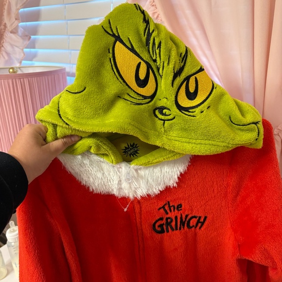 Grinch Santa onsie ! Size large . NWOT - Picture 4 of 5